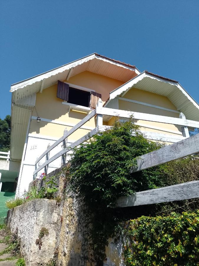 شقة Quartos Para Hospedagem Da Casa Amarela Campos do Jordão المظهر الخارجي الصورة